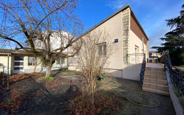 Maison à vendre    4 pièces •  Portes-lès-Valence