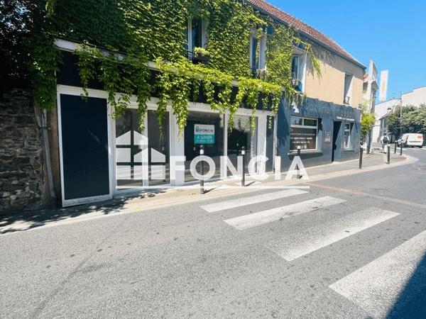 Location Local commercial 1 pièce 92.1 m² - 58/60 RUE DU LIEUTENANT Villecresnes 94440