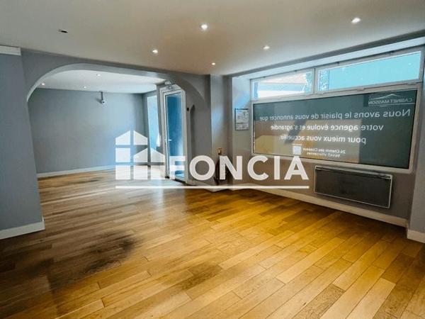 Location Local commercial 1 pièce 92.1 m² - 58/60 RUE DU LIEUTENANT Villecresnes 94440
