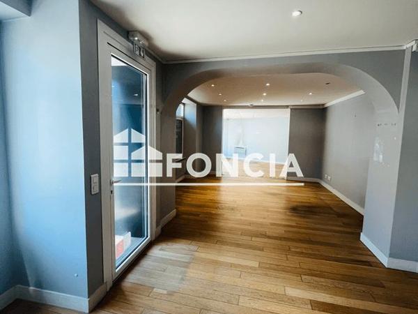 Location Local commercial 1 pièce 92.1 m² - 58/60 RUE DU LIEUTENANT Villecresnes 94440