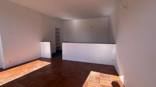2 PIÈCES LUMINEUX PROCHES TOUTES COMMODITÉS