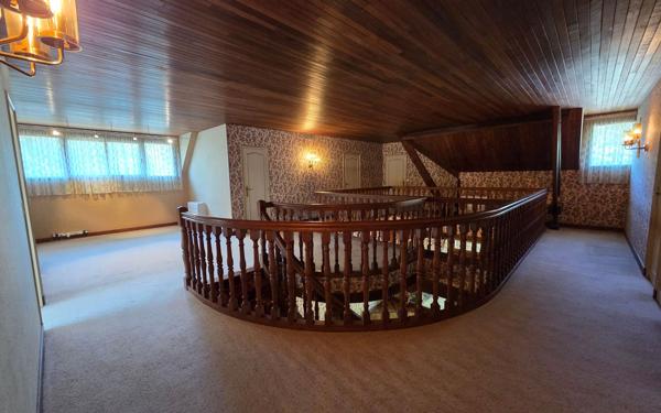 Maison à vendre    7 pièces •  Janville