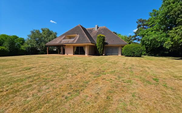 Maison à vendre    7 pièces •  Janville