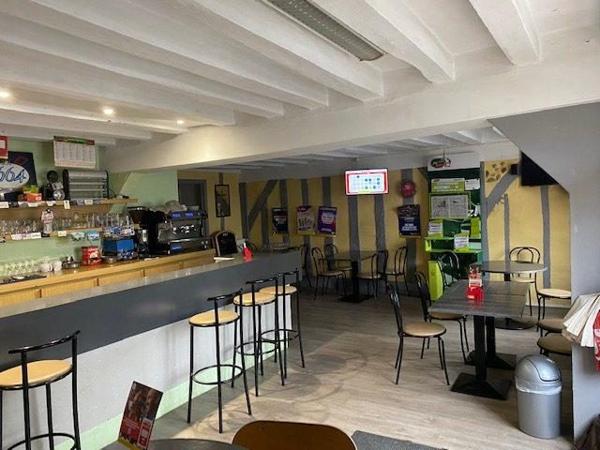 Restaurant, bar Saint-Cosme-en-Vairais Bar- restaurant - PMU- française des jeux,