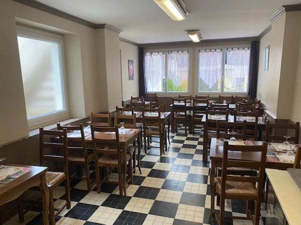 Restaurant, bar Saint-Cosme-en-Vairais Bar- restaurant - PMU- française des jeux,