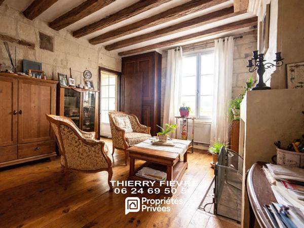 A VENDRE - COEUR DE VILLAGE CHOUZÉ SUR LOIRE MAISON 6 PIÈCES 130 m2  TERRASSE  JARDIN CAVE