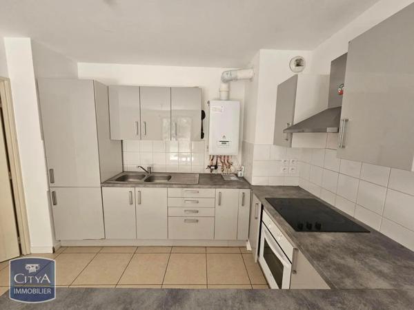 Appartement à louer 3 pièces 63.21m² Chevry (01170)