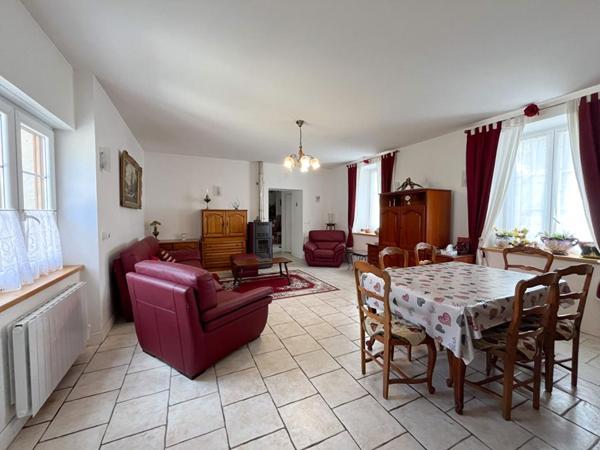 Maison Ecueille 7 pièce(s) 137 m2