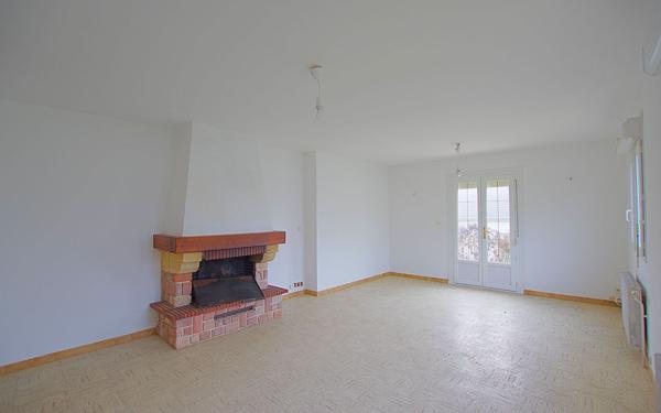 Maison à vendre    4 pièces •  Montdidier