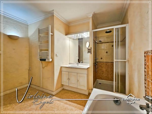 Courniou – Maison de charme 170 m² avec jardin clos, garage et potentiel d’aménagement