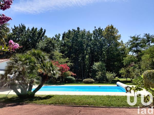 Maison à vendre 8 pièces 214 m² Saint-Sulpice-de-Royan