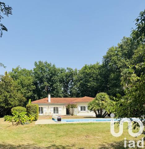 Maison à vendre 8 pièces 214 m² Saint-Sulpice-de-Royan