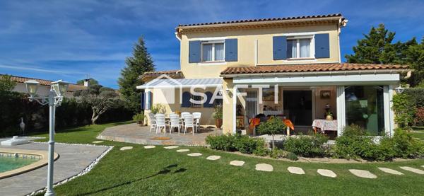 VILLA de charme avec T2 indépendant et piscine