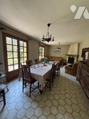VERRIERES EN ANJOU MAISON TRADITIONNELLE AVEC SOUS-SOL TOTAL ET GRAND TERRAIN AU CALME