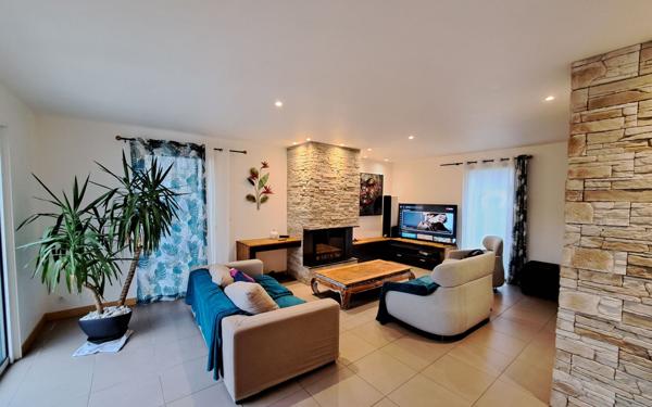 Maison à vendre    5 pièces • 148,03 m2 Guérande