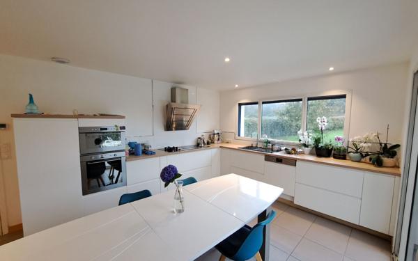 Maison à vendre    5 pièces • 148,03 m2 Guérande