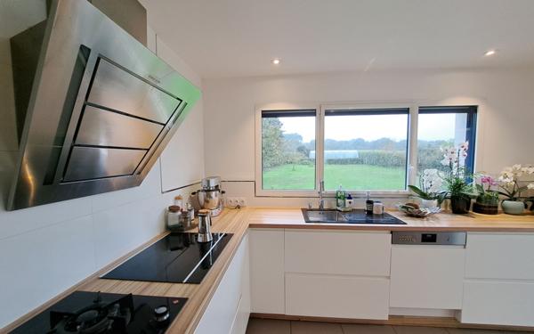 Maison à vendre    5 pièces • 148,03 m2 Guérande