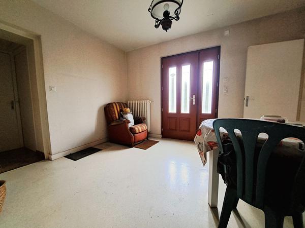 Maison 5 pièces sur la commune de MOUCHAMPS !!