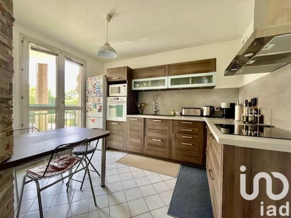 Appartement à vendre 3 pièces 73 m² Montigny-le-Bretonneux