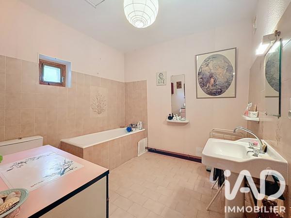 Maison à vendre 8 pièces 228,93 m² Terrasson-Lavilledieu
