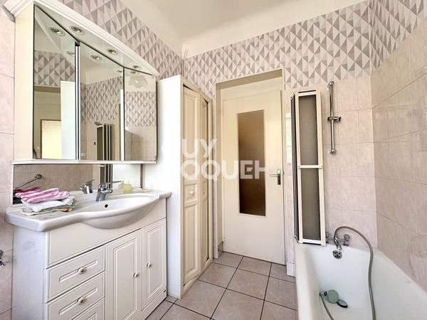 Maison 3 chambres avec jardin et garage à POITIERS