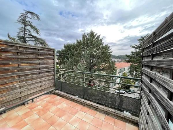 Appartement à louer 2 pièces 36m² Aix-en-Provence (13090)