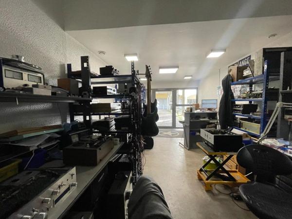 Location Local commercial 1 pièces 33 m2 à Floirac