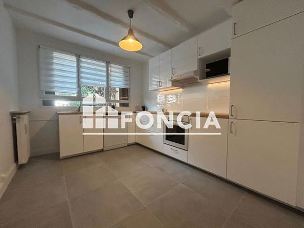 Location Appartement 3 pièces 68.63 m² - 19 RUE DE LA CROIX DE FER Saint Germain En Laye 78100