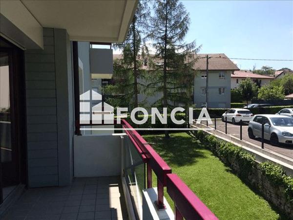 Location Appartement 2 pièces 32.4 m² - 185 AVENUE DE LA BENITE FONTAINE La Roche Sur Foron 74800