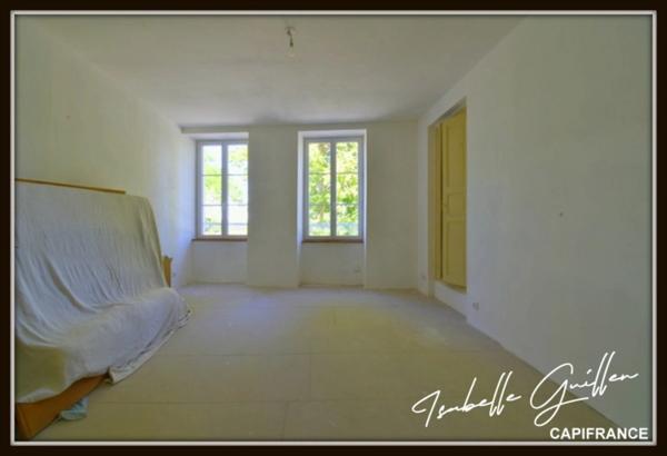 Dpt Cher (18), à vendre CHATEAUMEILLANT maison P5 de 145,7 m² - Terrain de 4 794,00 m²