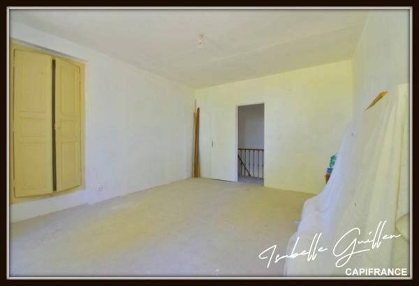 Dpt Cher (18), à vendre CHATEAUMEILLANT maison P5 de 145,7 m² - Terrain de 4 794,00 m²