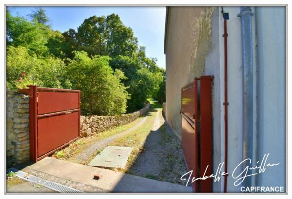 Dpt Cher (18), à vendre CHATEAUMEILLANT maison P5 de 145,7 m² - Terrain de 4 794,00 m²