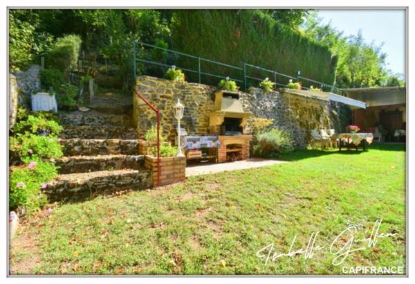 Dpt Cher (18), à vendre CHATEAUMEILLANT maison P5 de 145,7 m² - Terrain de 4 794,00 m²