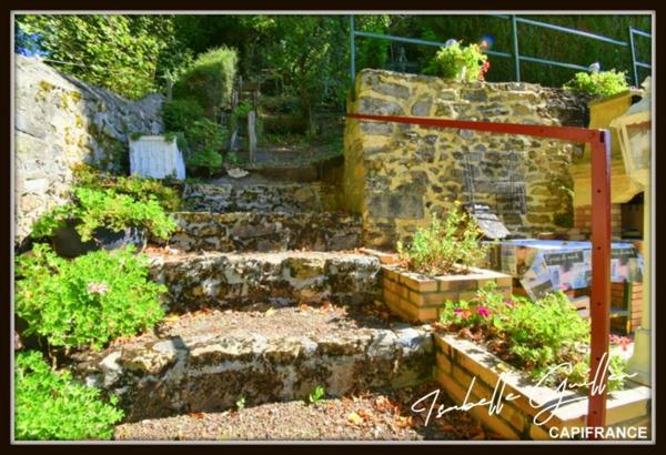 Dpt Cher (18), à vendre CHATEAUMEILLANT maison P5 de 145,7 m² - Terrain de 4 794,00 m²