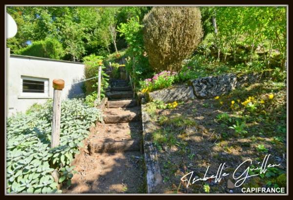 Dpt Cher (18), à vendre CHATEAUMEILLANT maison P5 de 145,7 m² - Terrain de 4 794,00 m²