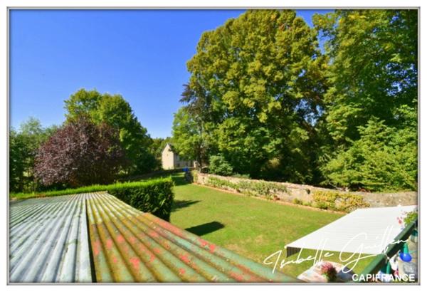 Dpt Cher (18), à vendre CHATEAUMEILLANT maison P5 de 145,7 m² - Terrain de 4 794,00 m²