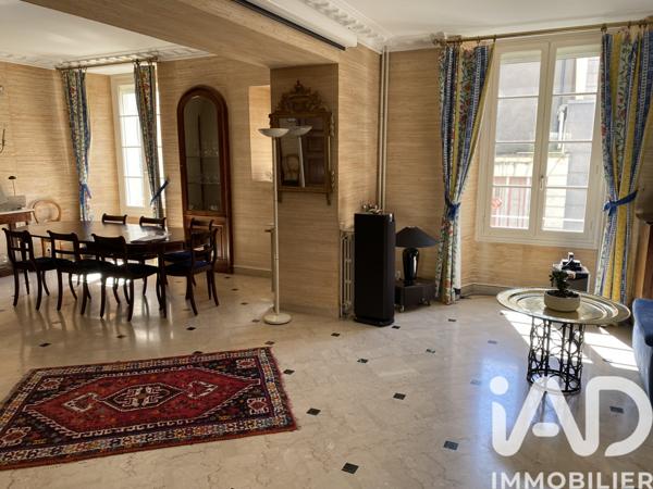 Maison à vendre 8 pièces 295 m² Cholet
