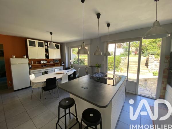 Maison à vendre 8 pièces 295 m² Cholet