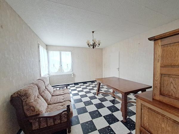 Maison 3 pièces à vendre Vellèches - 86230 / Réf: 11863