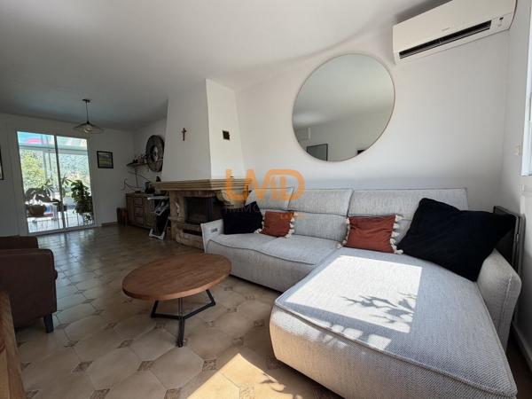 Villa T5 92 m2 avec piscine à Baho