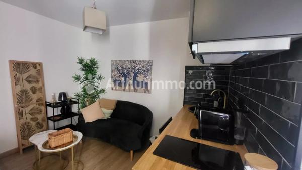 Vente                                                      Appartement
                        
                     1 pièces                      21 m2                     à Fronton