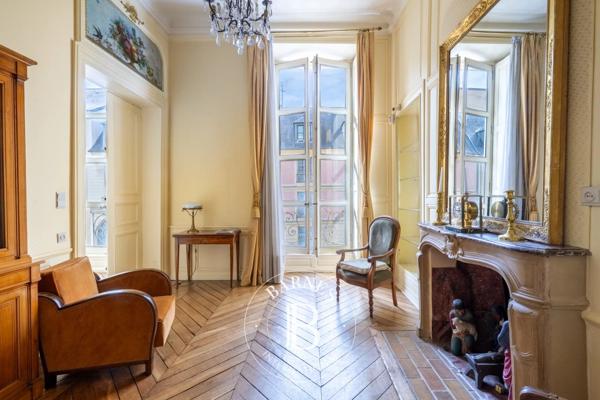 Versailles, Appartement 3 Chambres -  161 m² à vendre