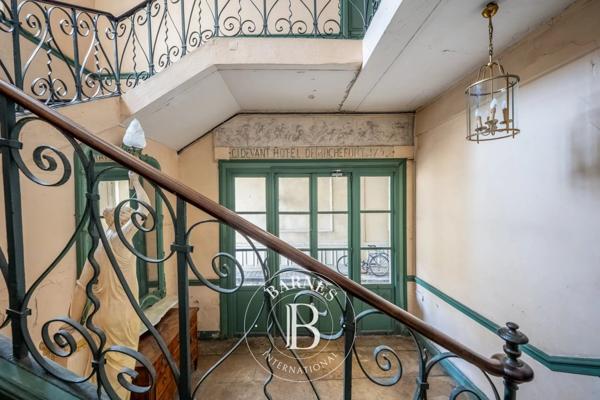 Versailles, Appartement 3 Chambres -  161 m² à vendre