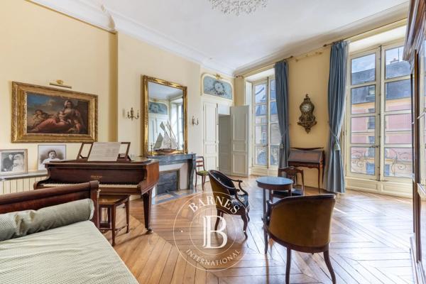 Versailles, Appartement 3 Chambres -  161 m² à vendre
