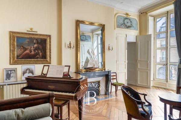 Versailles, Appartement 3 Chambres -  161 m² à vendre