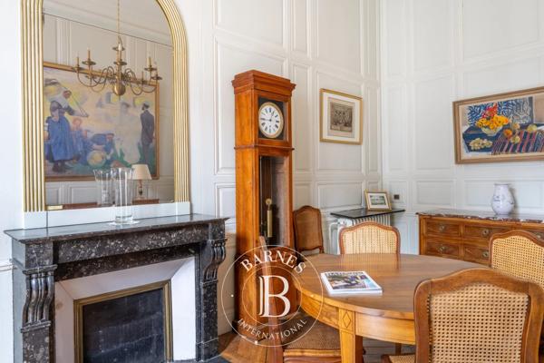 Versailles, Appartement 3 Chambres -  161 m² à vendre