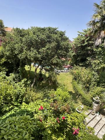 Exceptionnelle maison de maître coeur de St Jean d'Angély Saint-Jean-d'Angély (17400)