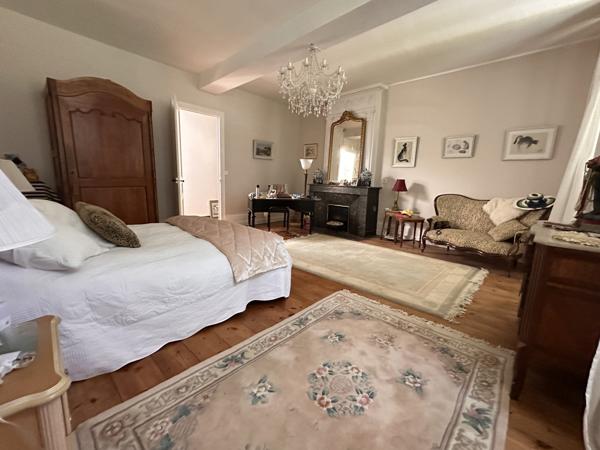 Exceptionnelle maison de maître coeur de St Jean d'Angély Saint-Jean-d'Angély (17400)