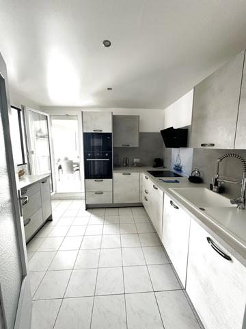 La Seyne-sur-Mer (83500) Spacieux et lumineux appartement T4