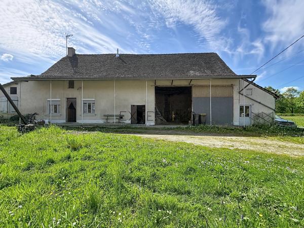 Cuisery : Maison de caractère du XIXe siècle à rénover – Fort potentiel – Terrain de 2 241 m²
